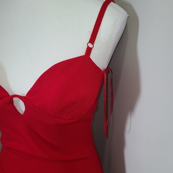 Zara Chic Red Midi Dress - Picture 5 of 7